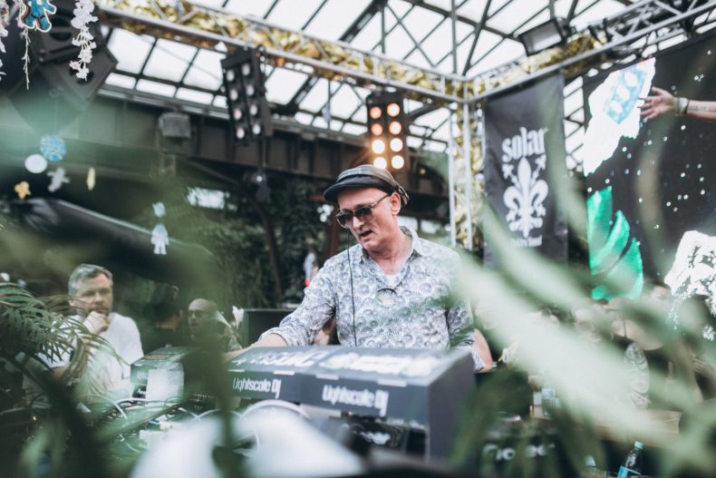 Sun Shade for Pioneer CDJ Players – Bild 5