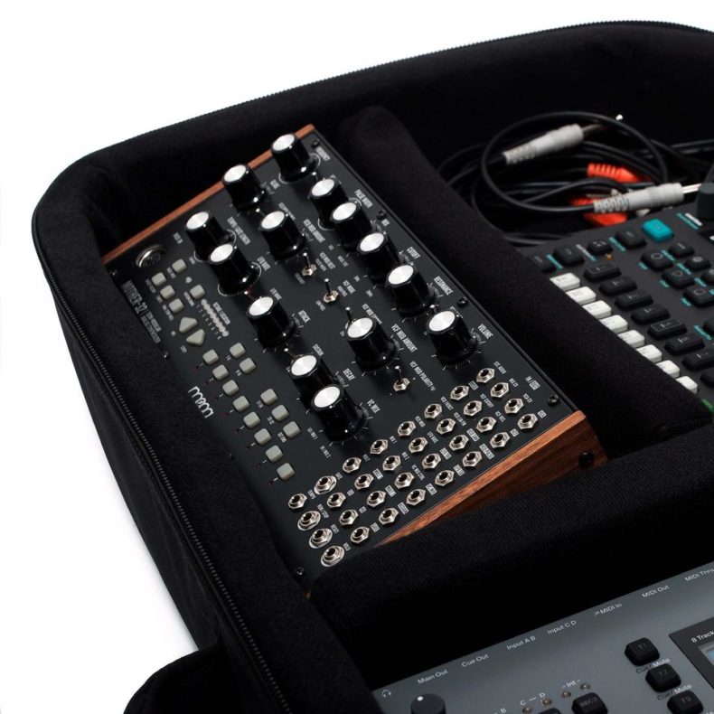 SUSTAIN Case 37 Mobile Producer Backpack – Bild 6
