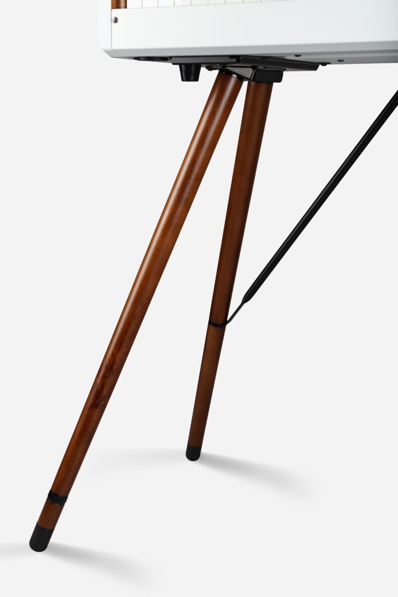 Arturia - Wooden Legs – Bild 3