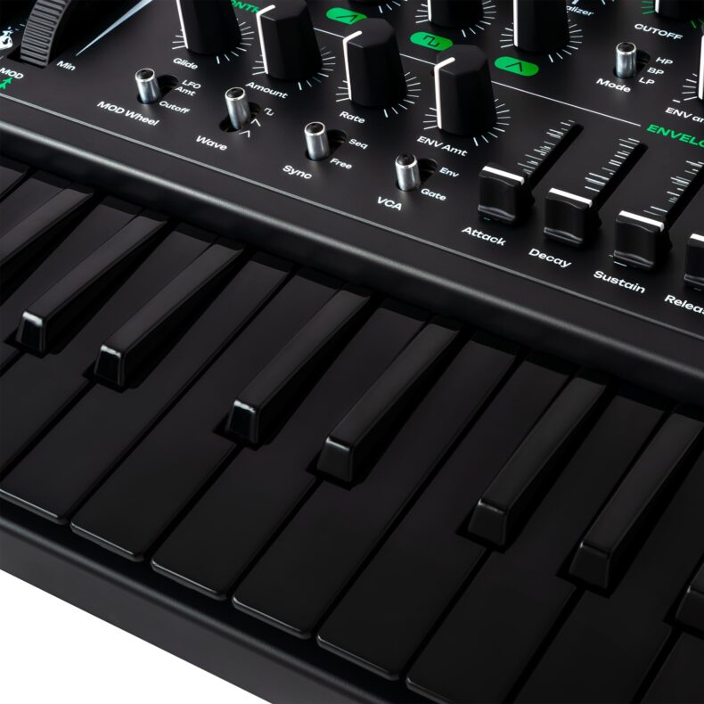 Arturia - MicroBrute UFO – Bild 6